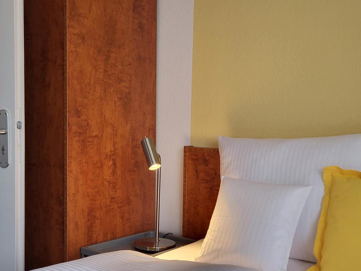 Parkhotel Am Schwanenteich باد سودين أليندورف المظهر الخارجي الصورة
