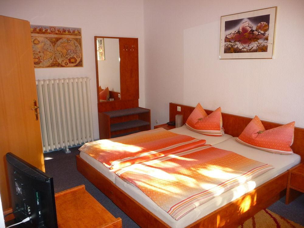 Parkhotel Am Schwanenteich باد سودين أليندورف المظهر الخارجي الصورة